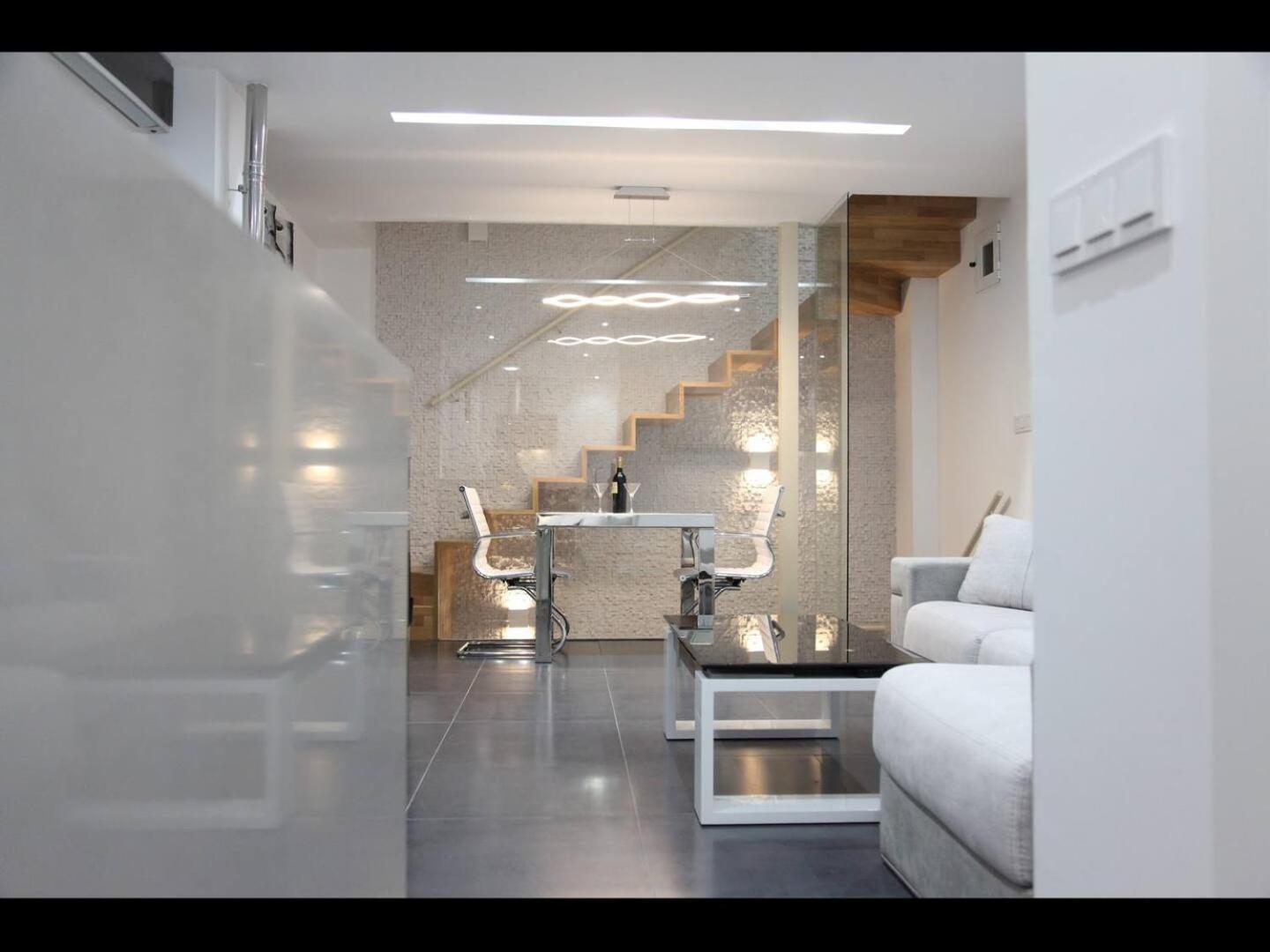 Center Design House Rumah percutian Granada