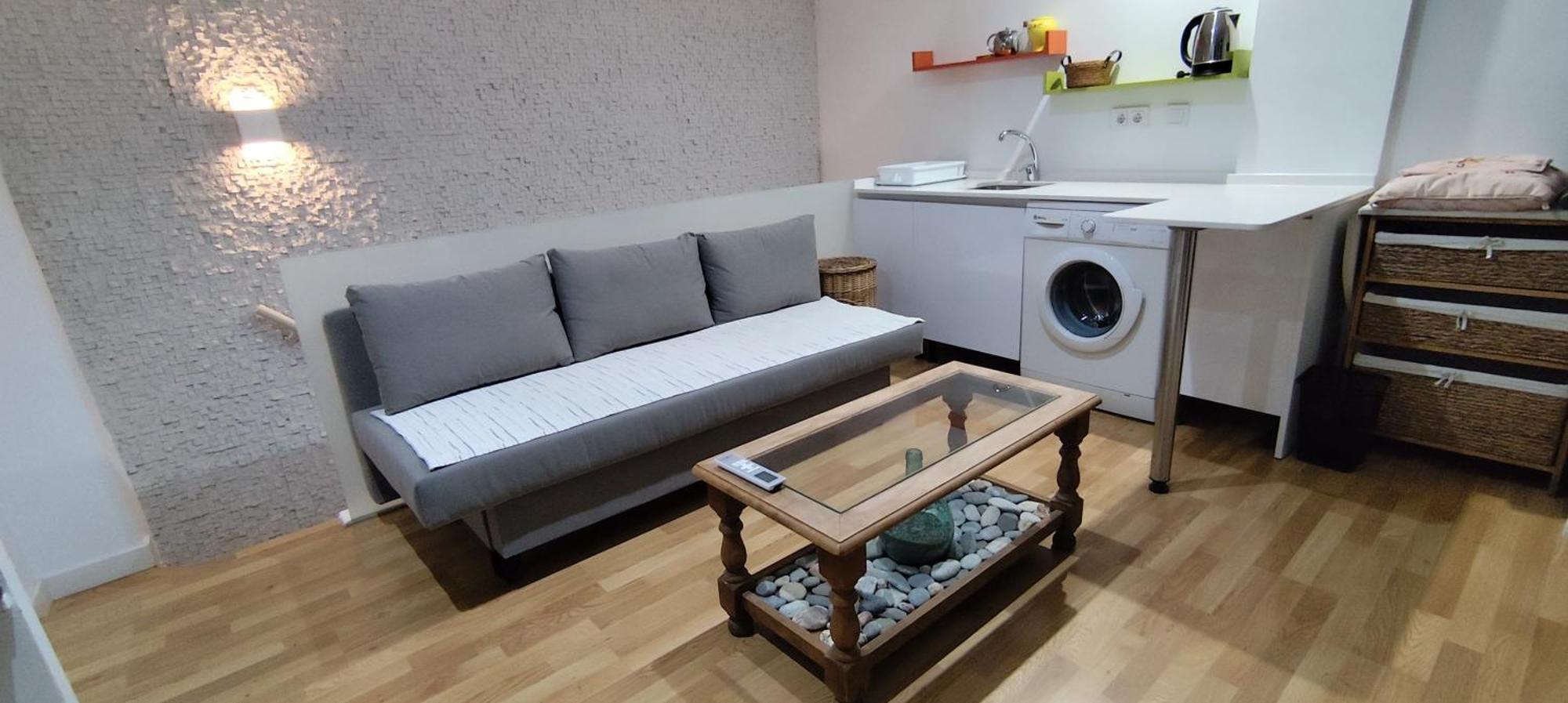 Center Design House *