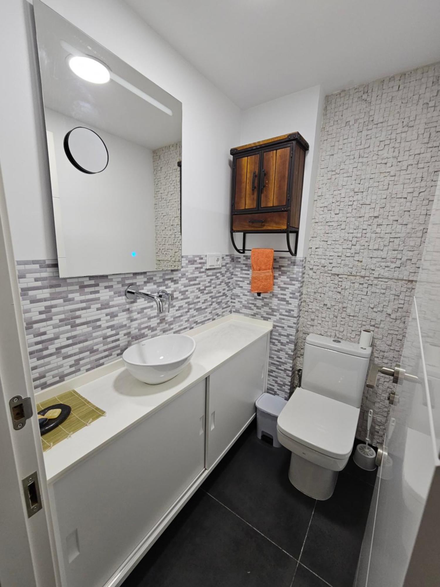 Center Design House *